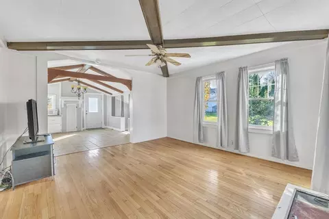56 Butler St, Fall River, MA 02724 photo 7