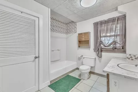 56 Butler St, Fall River, MA 02724 photo 28