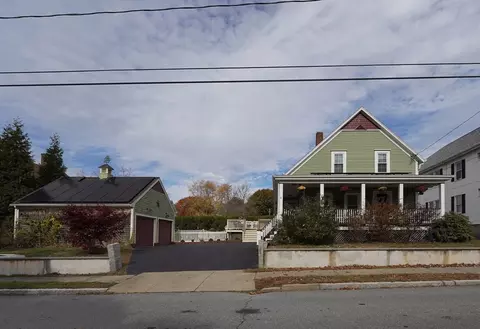 10 North St, Fairhaven, MA 02719