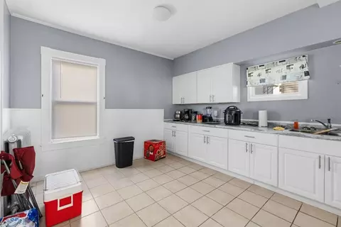 682 Eastern Ave, Fall River, MA 02723 photo 21