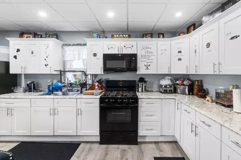 682 Eastern Ave, Fall River, MA 02723 photo 7