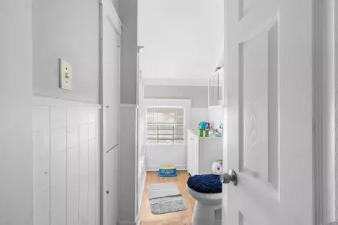 682 Eastern Ave, Fall River, MA 02723 photo 19