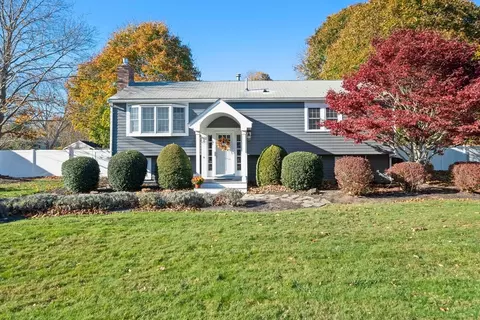 520 Careswell St, Marshfield, MA 02050