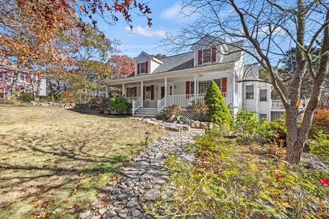 434 Marstons Ln, Barnstable, MA 02675