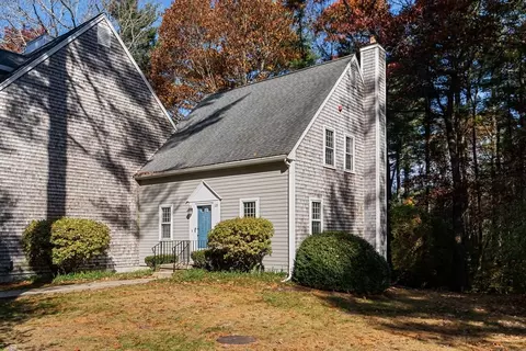 120 Twin Lakes Dr #120, Halifax, MA 02338