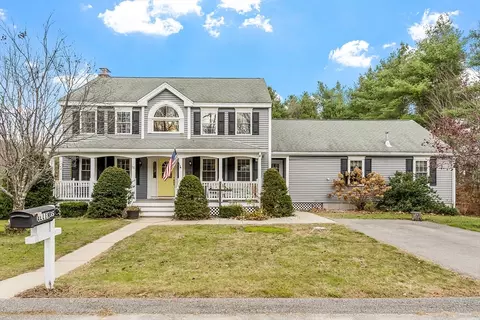 35 Fairview Ave, Ashburnham, MA 01430
