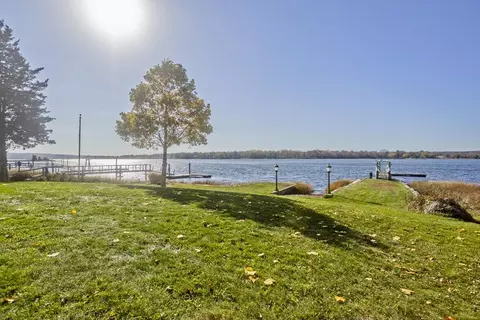 62 Riverside Dr, Berkley, MA 02779 photo 36