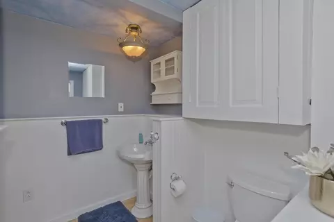 62 Riverside Dr, Berkley, MA 02779 photo 21