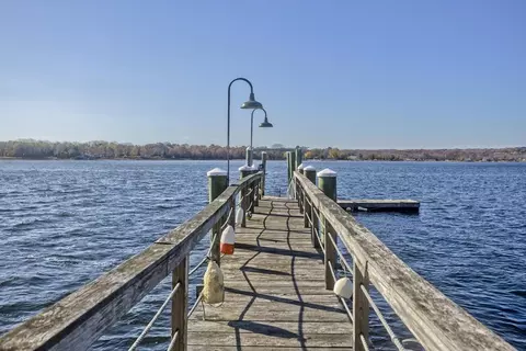 62 Riverside Dr, Berkley, MA 02779 photo 32
