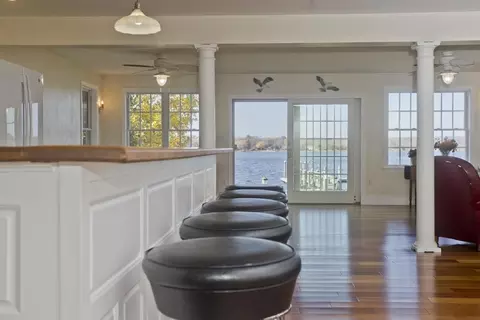 62 Riverside Dr, Berkley, MA 02779 photo 9