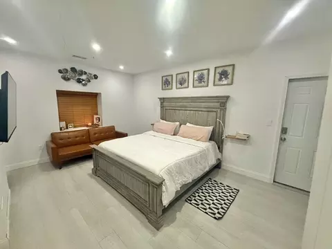 95 Everett St, Lawrence, MA 01843 photo 8