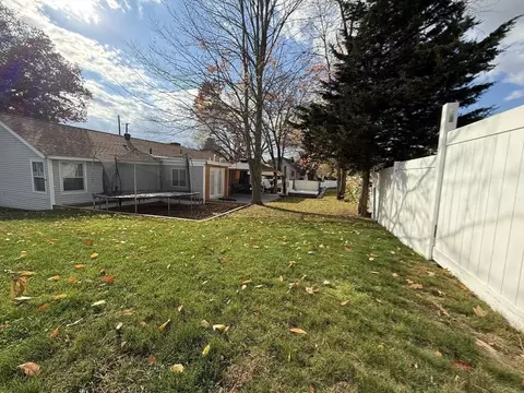 95 Everett St, Lawrence, MA 01843 photo 24