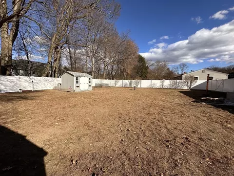 36 Sunbrier Rd, Springfield, MA 01129 photo 24