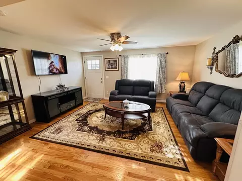 36 Sunbrier Rd, Springfield, MA 01129 photo 9