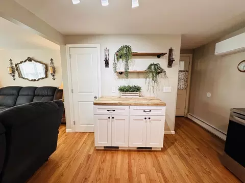 36 Sunbrier Rd, Springfield, MA 01129 photo 6