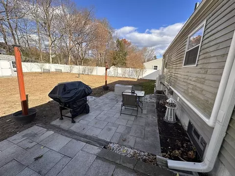 36 Sunbrier Rd, Springfield, MA 01129 photo 29