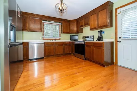 190 Adams St, Fall River, MA 02720 photo 5