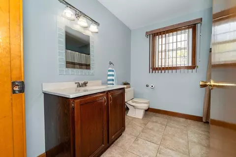 190 Adams St, Fall River, MA 02720 photo 8