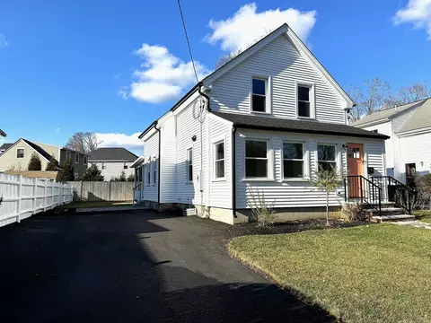 70 Lake Ave, Walpole, MA 02081