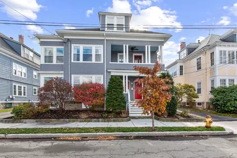 13 Roslyn St #1, Salem, MA 01970
