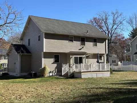 329 Forest Hill Rd, Springfield, MA 01128 photo 10