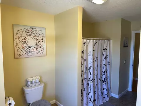 329 Forest Hill Rd, Springfield, MA 01128 photo 41