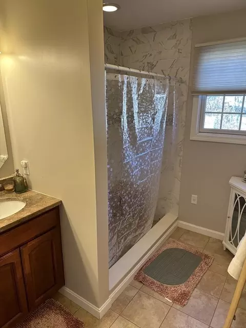 329 Forest Hill Rd, Springfield, MA 01128 photo 30