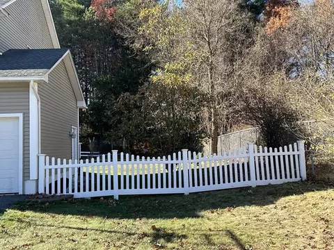 329 Forest Hill Rd, Springfield, MA 01128 photo 8