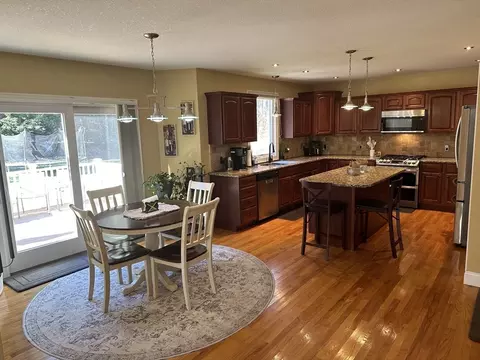 329 Forest Hill Rd, Springfield, MA 01128 photo 14