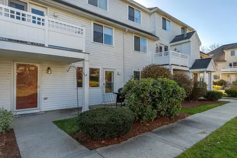 360 Littleton Rd #D15, Chelmsford, MA 01824