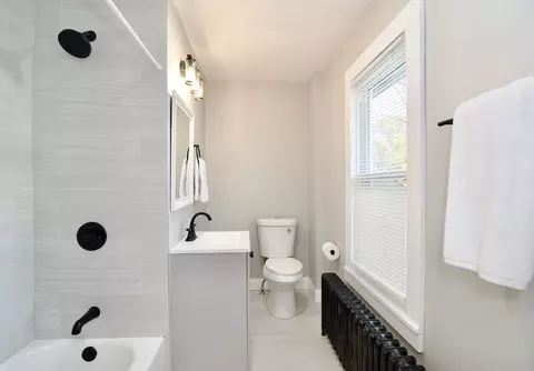 42 Fenwick St, Springfield, MA 01109 photo 32