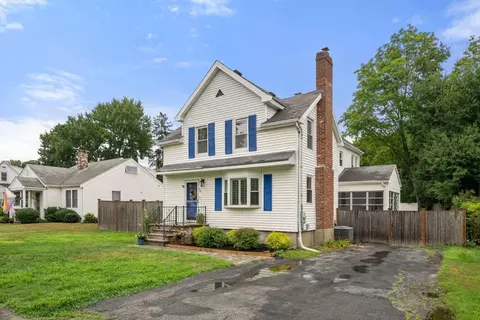 29 Walton St, Wakefield, MA 01880