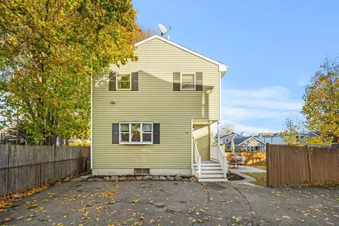 79 Pine St, Swampscott, MA 01907