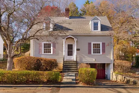 9 Cummings Rd, Newton, MA 02459