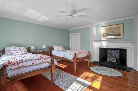 Bedroom - 26 Franklin, Marblehead, MA 01945 photo 1 of 6