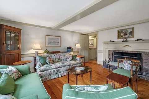 Living - 26 Franklin, Marblehead, MA 01945 photo 1 of 3