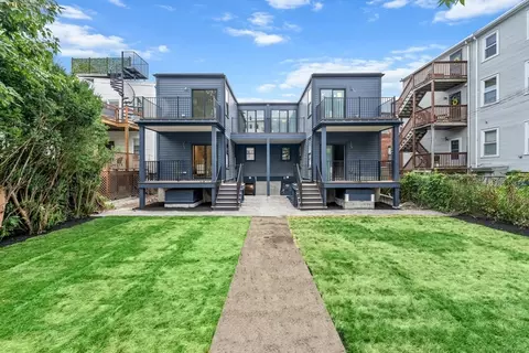 720 E 5th St #TH, Boston, MA 02127