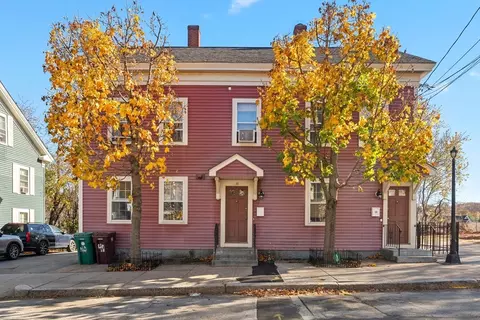 38 Lincoln St, Woonsocket, RI 02895