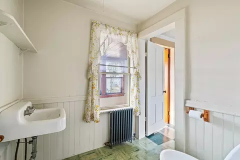 48 Maple St, Easthampton, MA 01027 photo 30