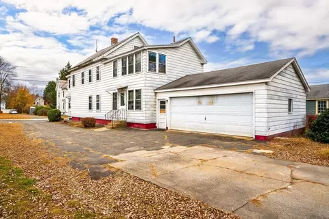 48 Maple St, Easthampton, MA 01027 photo 3