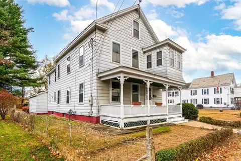 48 Maple St, Easthampton, MA 01027