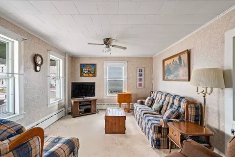 48 Maple St, Easthampton, MA 01027 photo 6