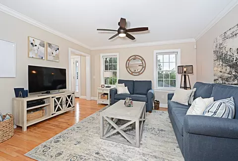 28 Beechmont St, Worcester, MA 01609 photo 9