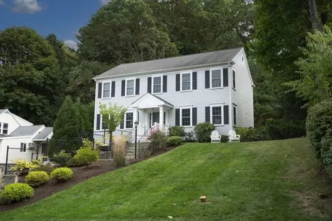 28 Beechmont St, Worcester, MA 01609 photo 29