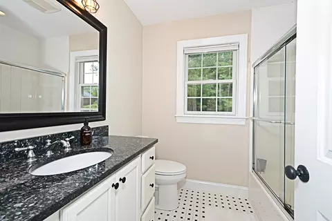 28 Beechmont St, Worcester, MA 01609 photo 20