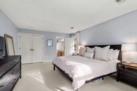 40 Chapelgate Rd, Canton, MA 02021 photo 18