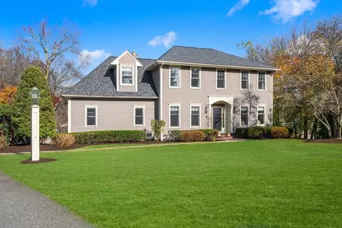 40 Chapelgate Rd, Canton, MA 02021