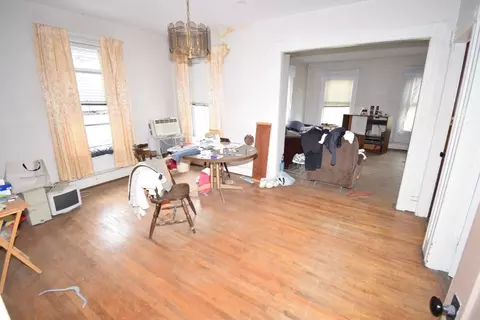 Living - 36 Townsend St, Worcester, MA 01609 photo 1 of 1