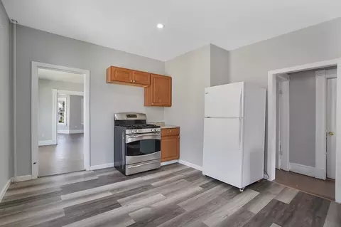 Kitchen - 29 Wendell Pl, Springfield, MA 01105 photo 1 of 4