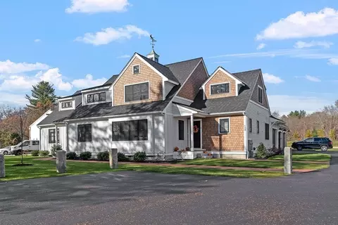 124 Main St #2, Westford, MA 01886